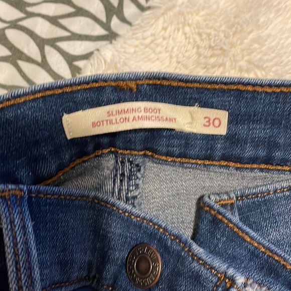 Vintage Levi’s low rise boot cut jeans - Picture 4 of 4